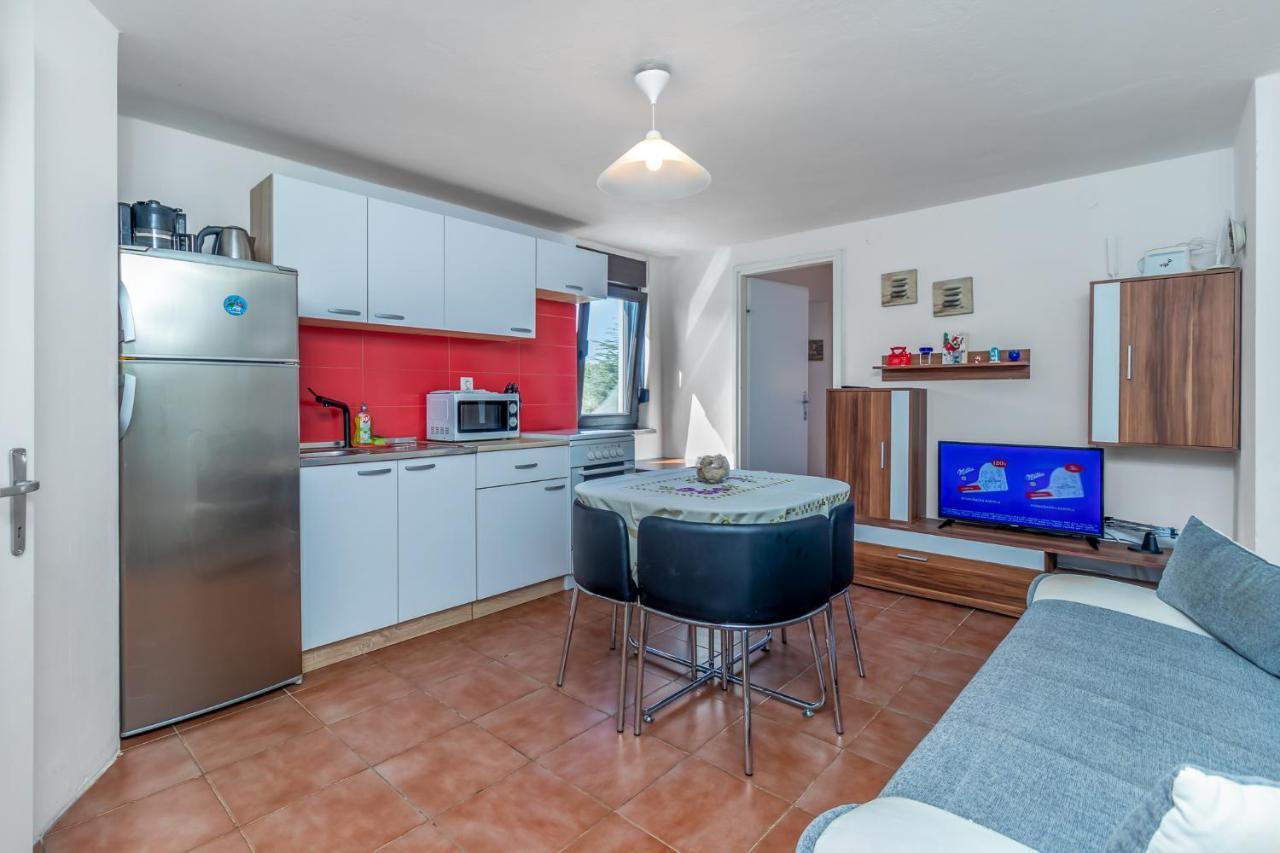 Apartman Maestral *