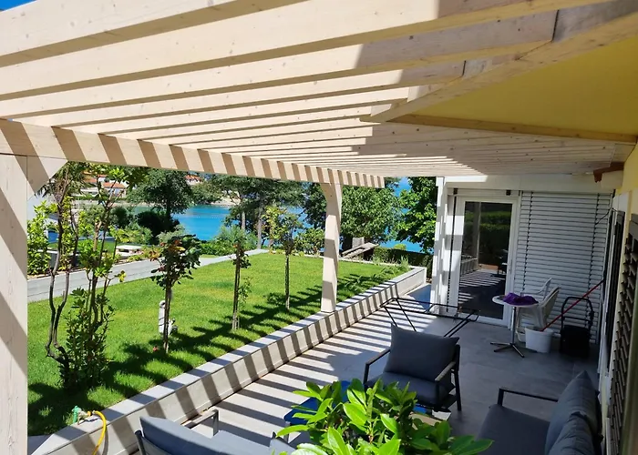 Maestral Apartments
